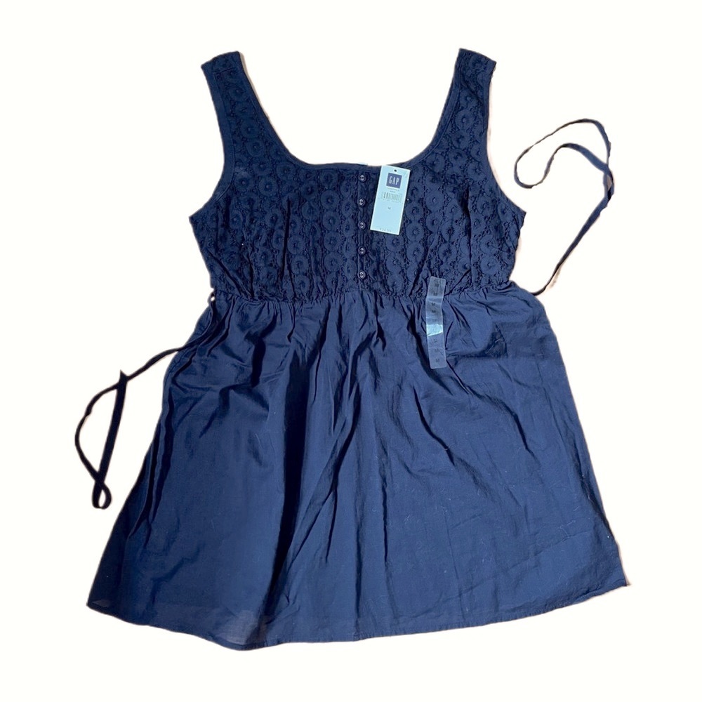 GAP- Navy Blue; Beautiful, Flowy, Tank top • Size Medium — NWT!
